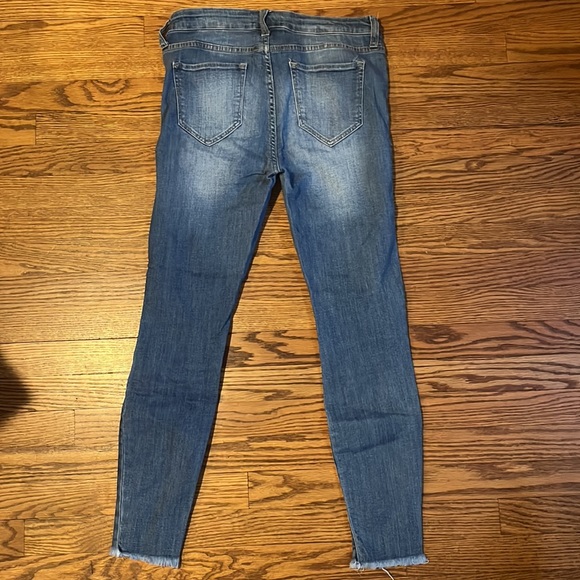 Distressed Jeans - Picture 3 of 5